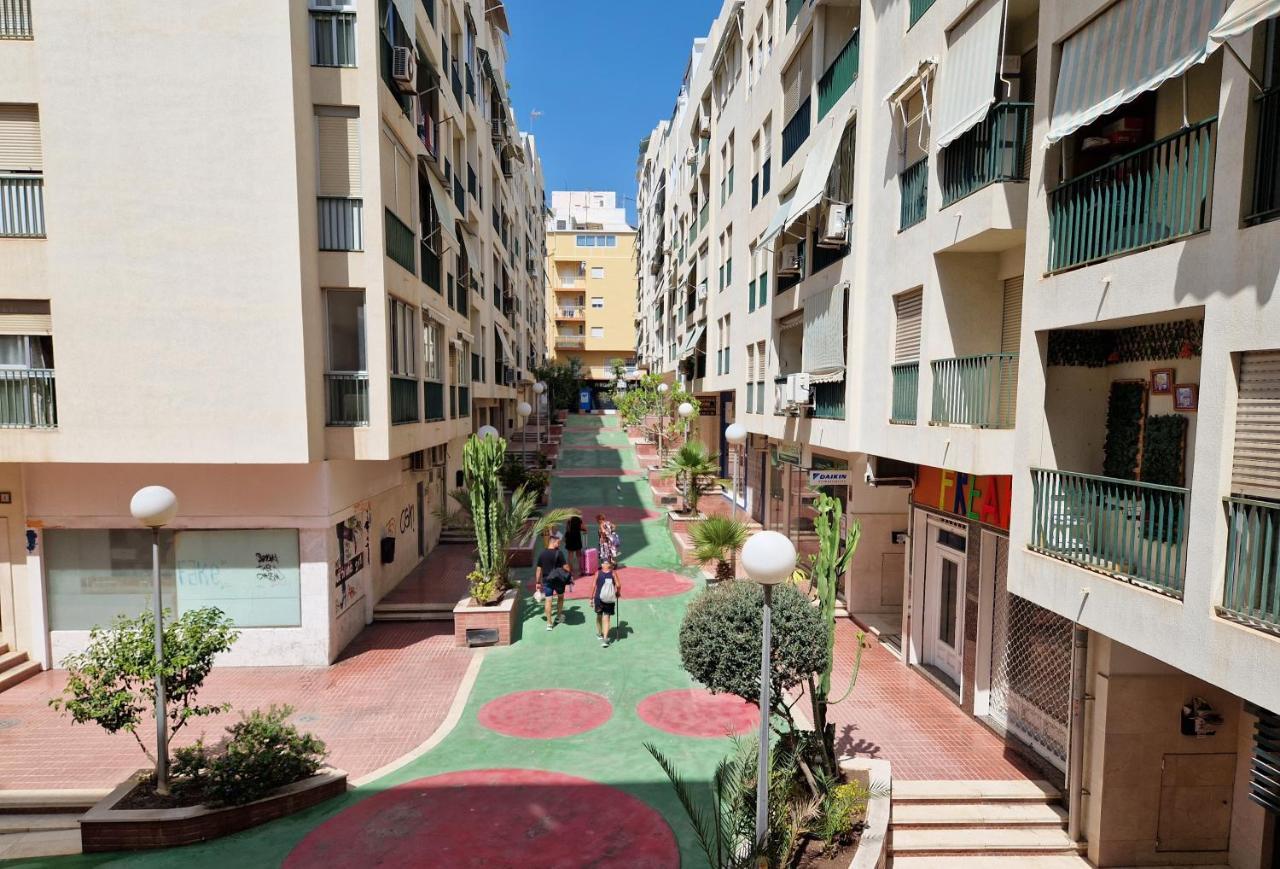 Old Town 1 St Floor, Near The Beach Μπένιντορμ Εξωτερικό φωτογραφία
