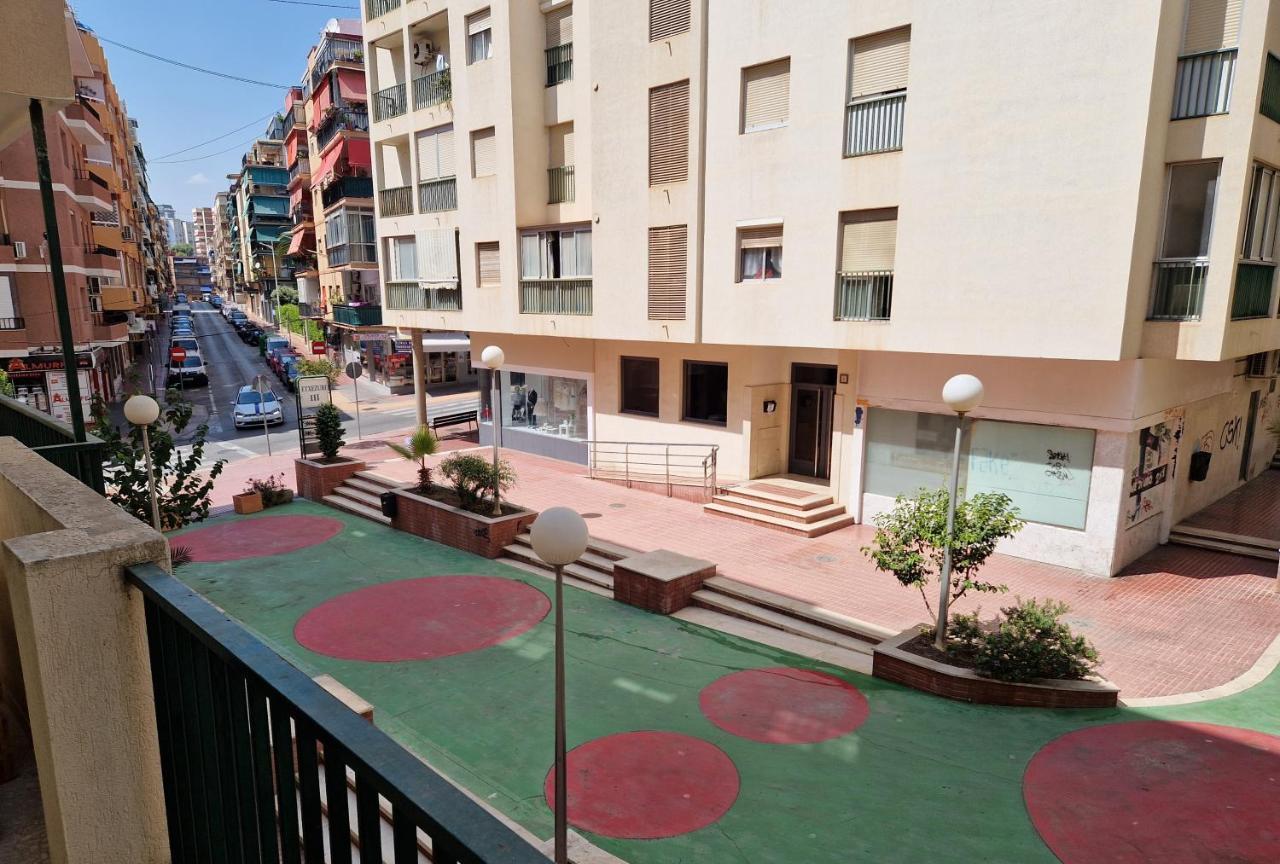 Old Town 1 St Floor, Near The Beach Μπένιντορμ Εξωτερικό φωτογραφία